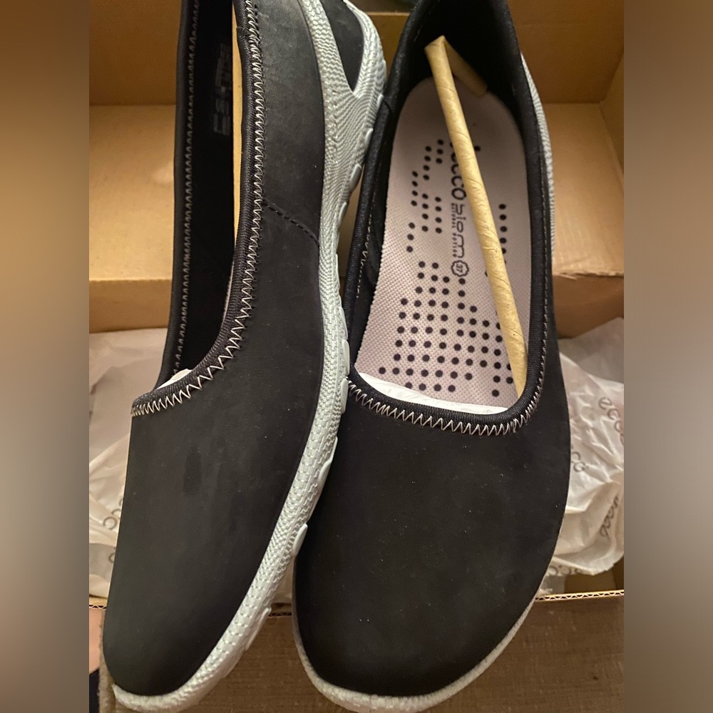 Ecco Biom Lit womens 37 6-6.5 Black Women Shoes-NIB